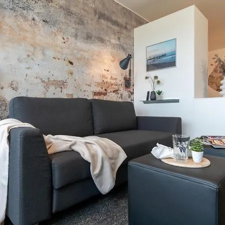 Strandhotel Heiligenhafen, 217